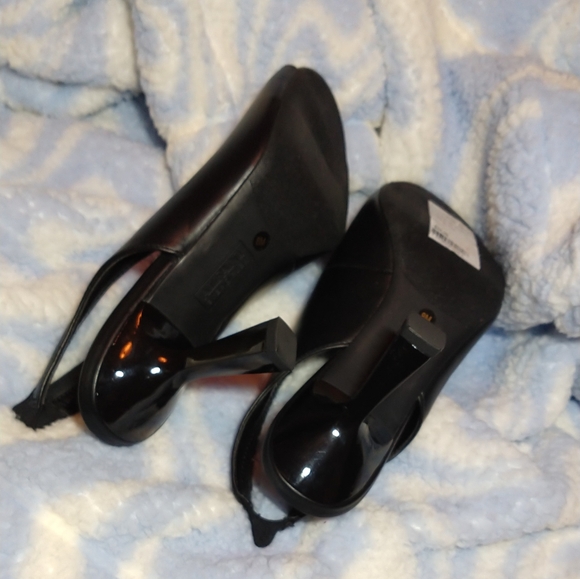 Dressy Slingback Sandal - Picture 6 of 6